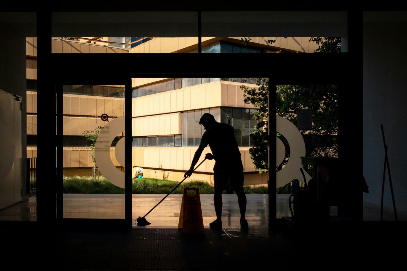 How Much Does Commercial Cleaning Cost in Rhode Island? What Businesses Should Expect